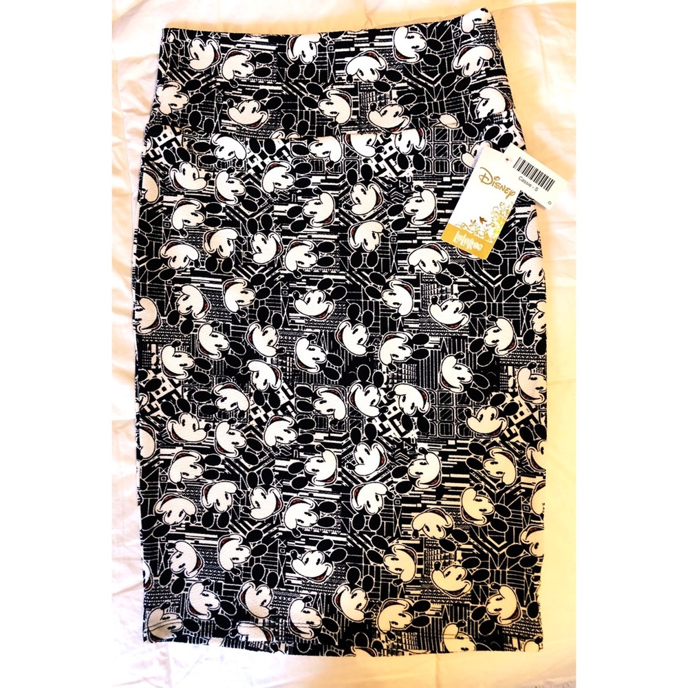 LulaRoe Mickey Mouse Disney Cassie